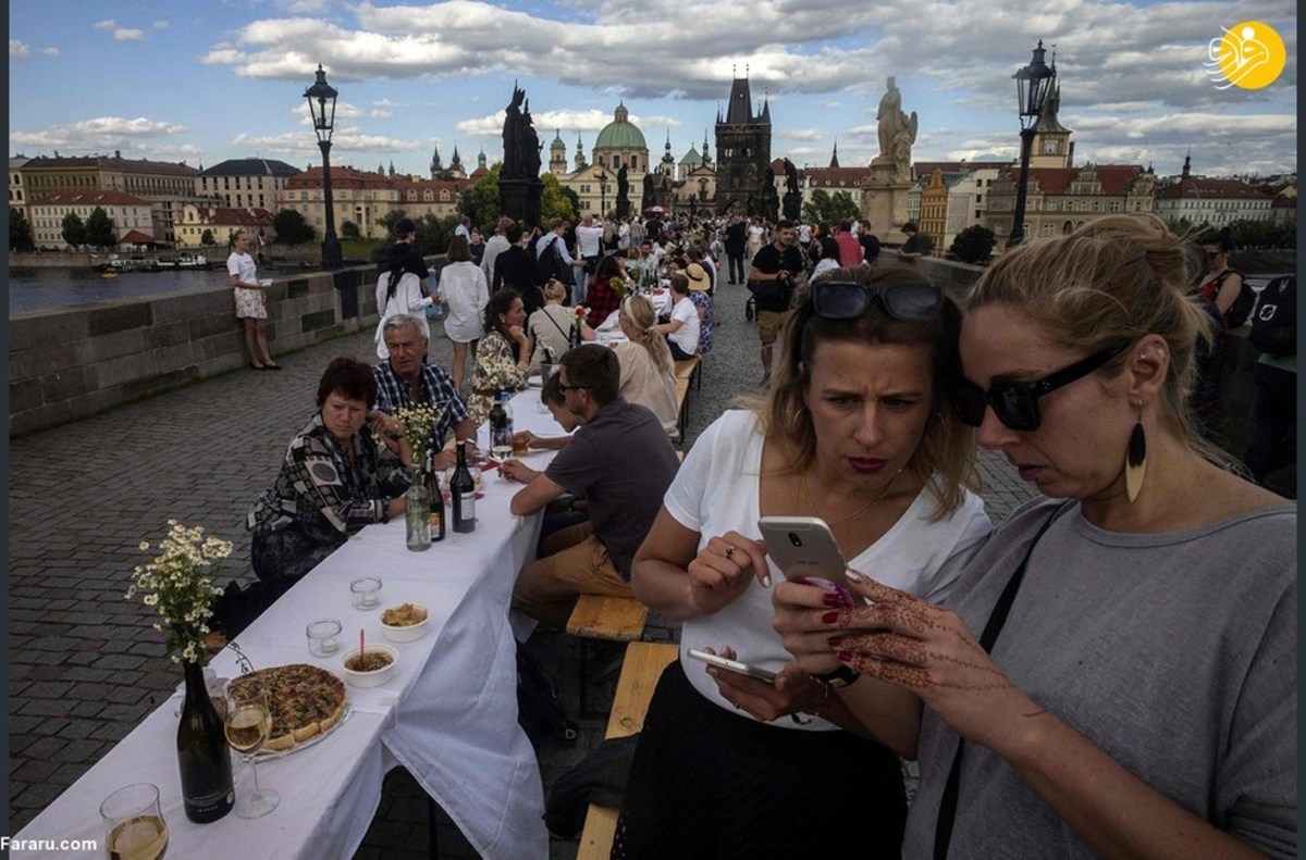 جشن خیابانی پایان کرونا در جمهوری چک