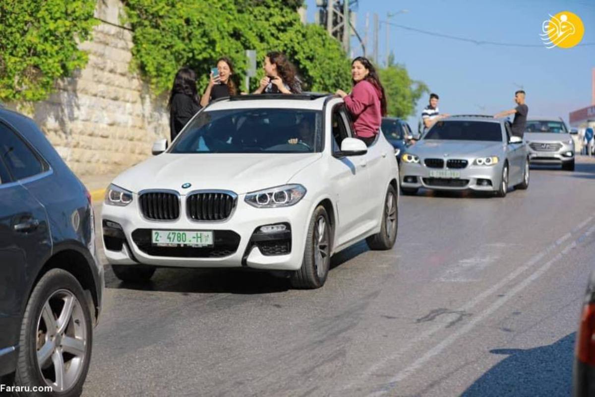 جشن خیابانی دانش آموزان فارغ التحصیل فلسطینی