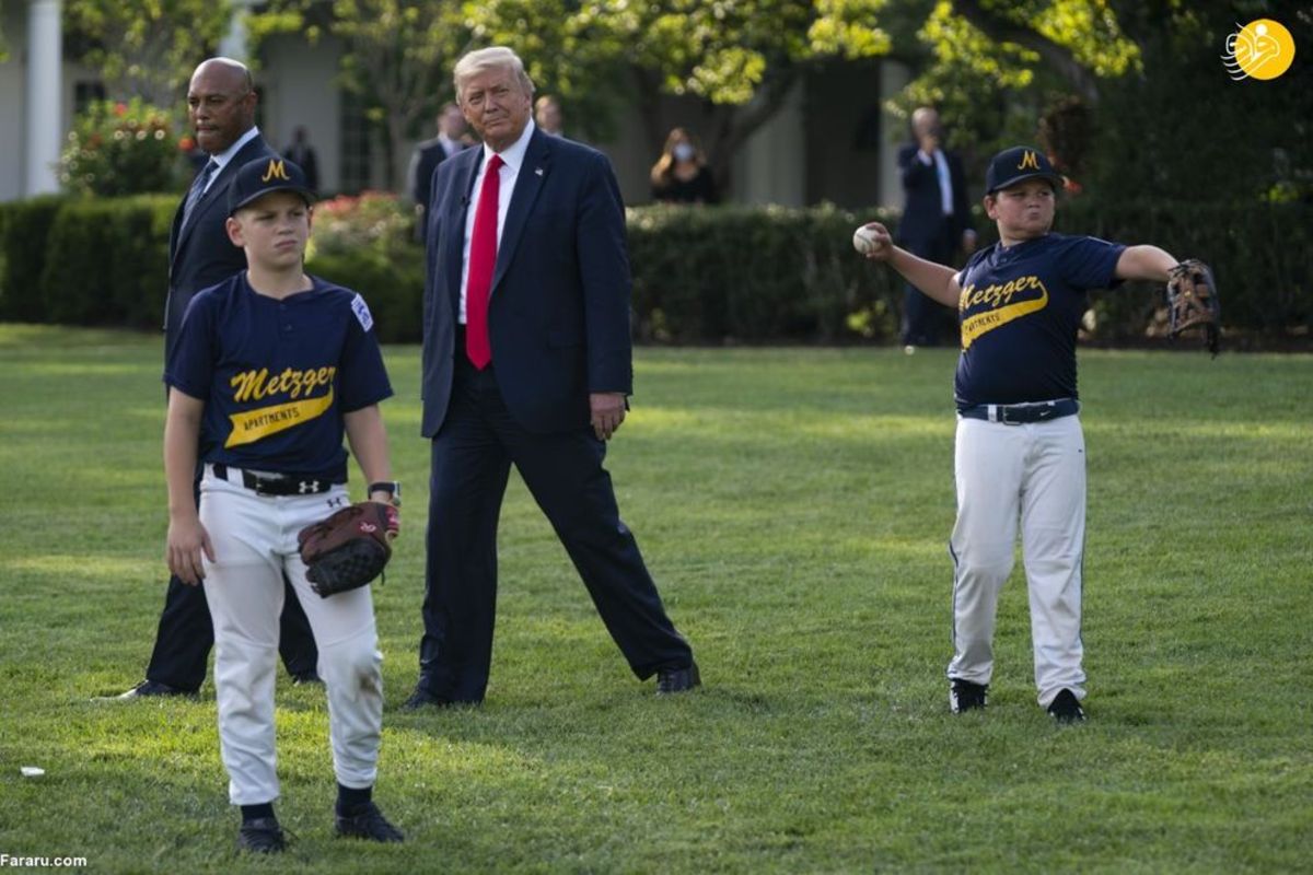 بیسبال بازی کردن ترامپ در کاخ سفید