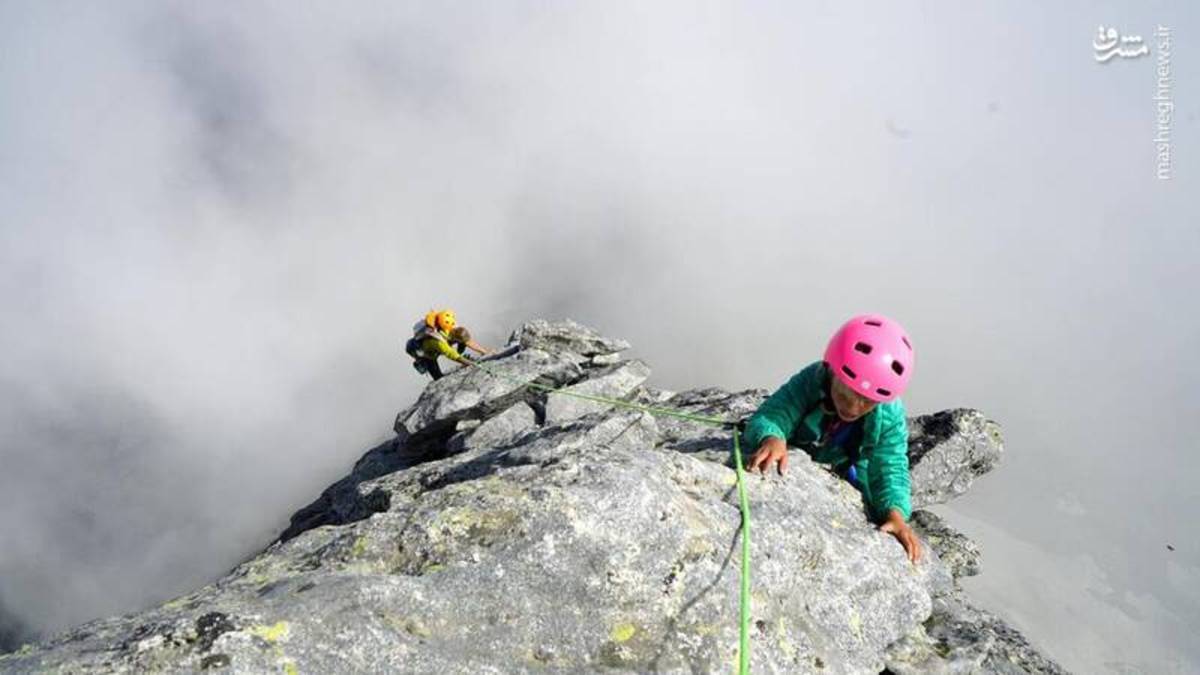 صعود دو کودک به قله‌ سه هزار متری