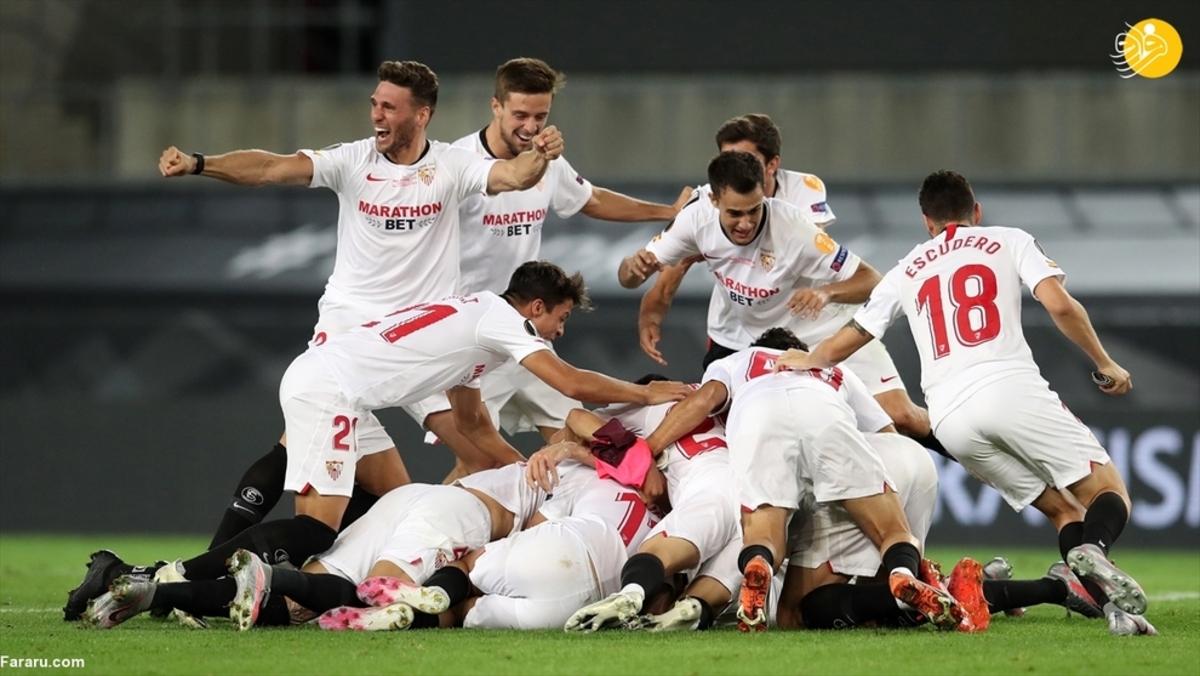 جشن قهرمانی تیم فوتبال سویای اسپانیا در لیگ اروپا
