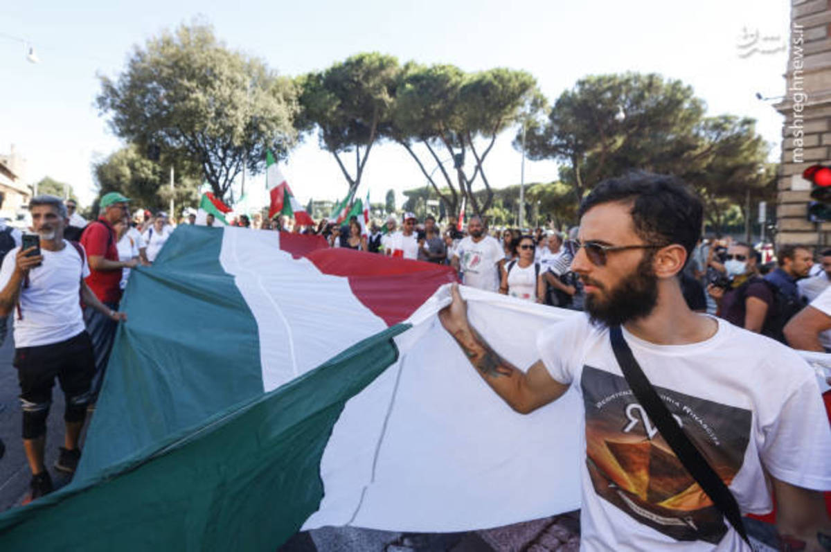 تظاهرات علیه ماسک صورت در ایتالیا