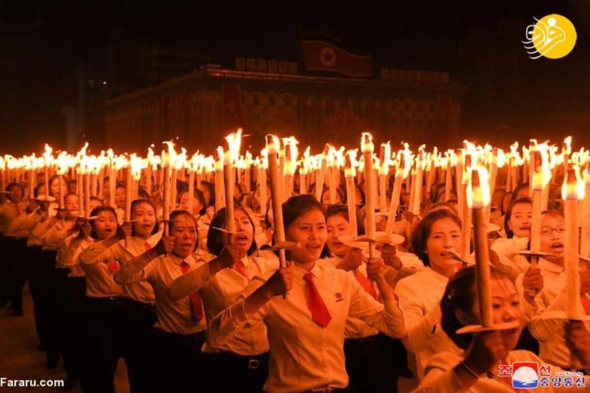رژه سحرگاه ارتش کره ‌شمالی در حضور کیم جونگ اون