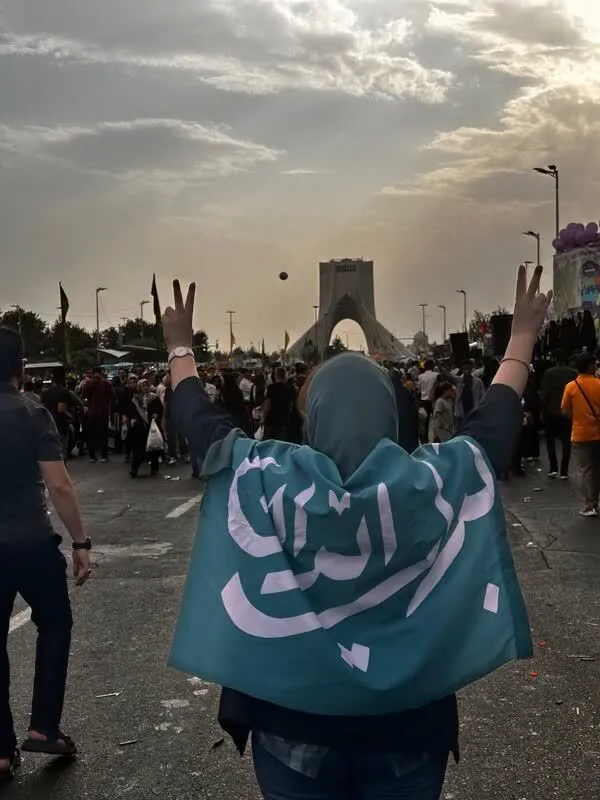 عکس/ یک حامی پزشکیان در جشن غدیر آزادی