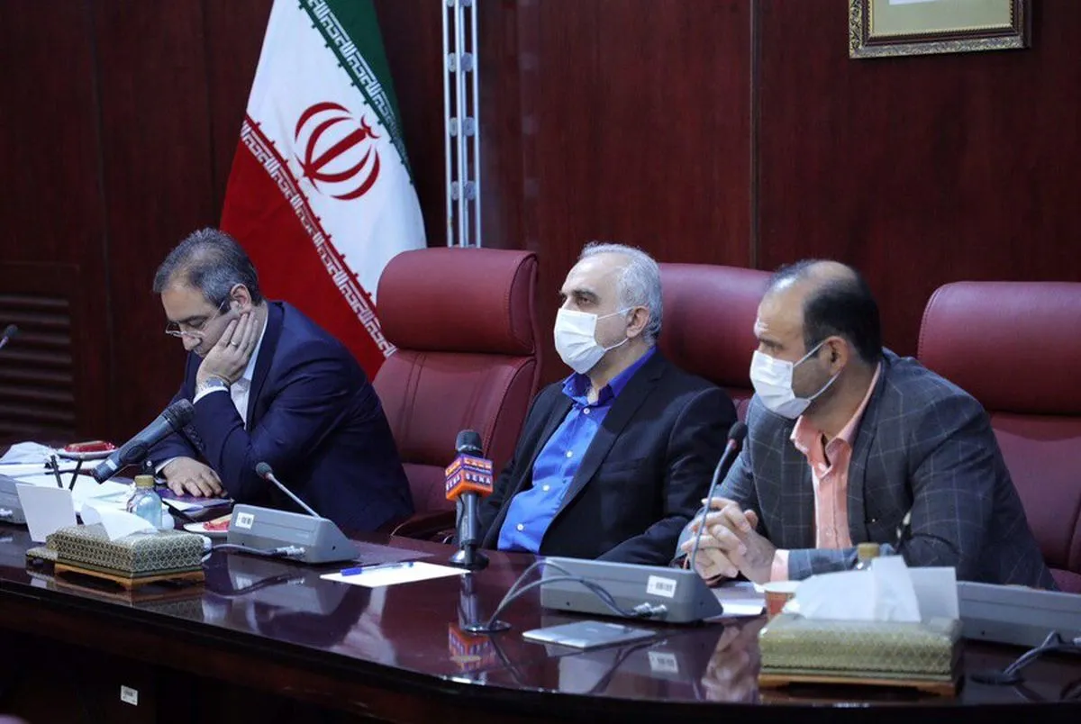 علاوه بر قالیباف، همتی و دژپسند هم باید استعفا دهند/ اگر دولت ریگی به کفشش نیست از بورس حمایت ساختاری کند