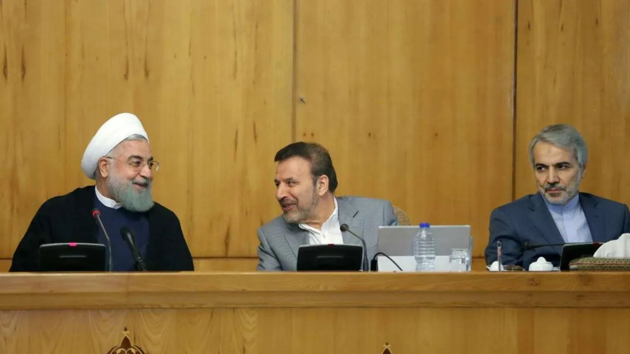 سال پایانی دولت با خاطره خوب تمام خواهد شد؟/ بورس، پاشنه آشیل اقتصاد ایران می‌شود؟