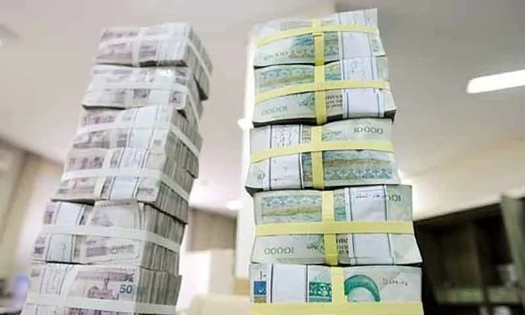 اختلاف حقوق ۴۹ میلیون تومانی بین این دو نفر