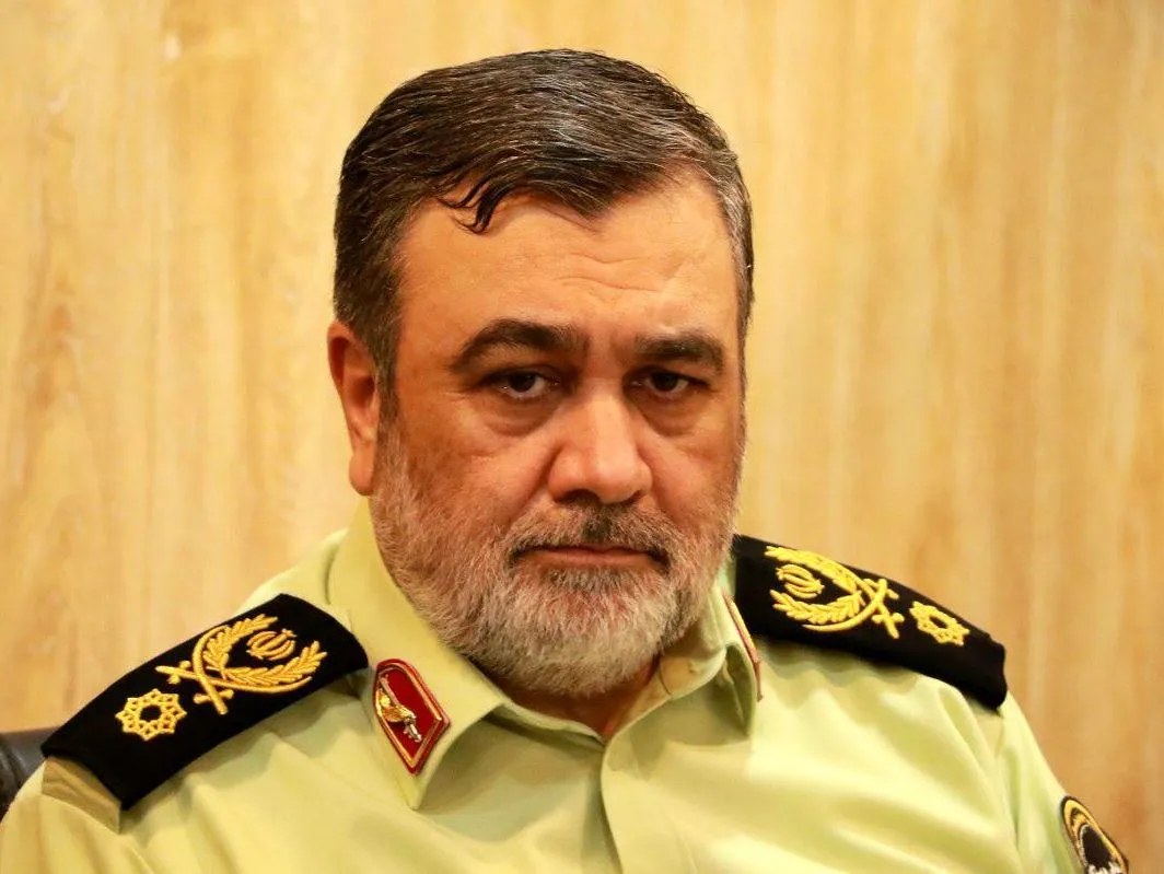 سردار اشتری: باید به افرادی که کشف حجاب می‌کنند تذکر دهیم