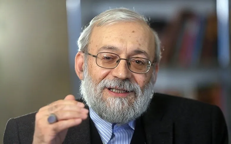 محمدجواد لاریجانی: در نیویورک اگر خانمی در خیابان راه برود و قسمت بالاتنه‌اش را لخت کرده باشد، پلیس جلویش را می‌گیرد