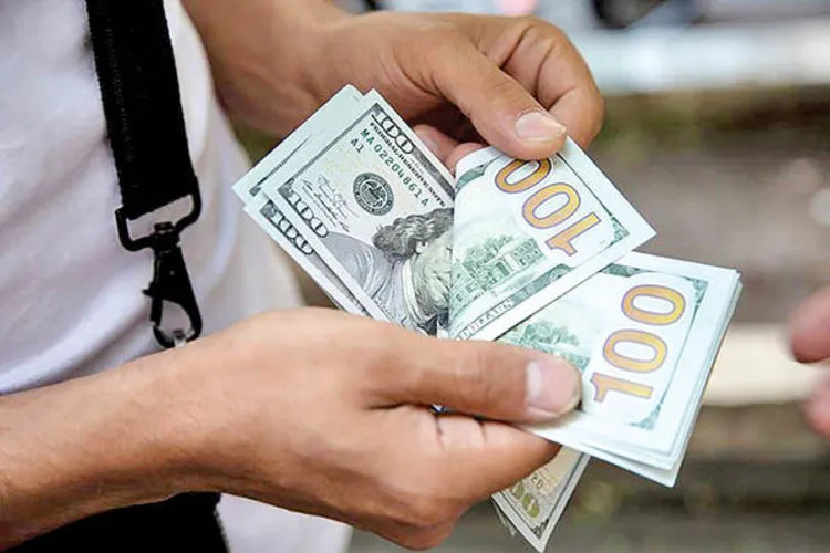 چهار ضلعی کاهش قیمت دلار