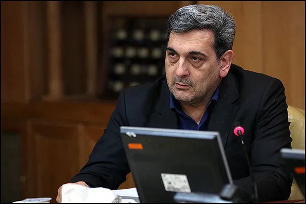حناچی: تماشای فیلم از داخل ماشین، کم‌نظیر است
