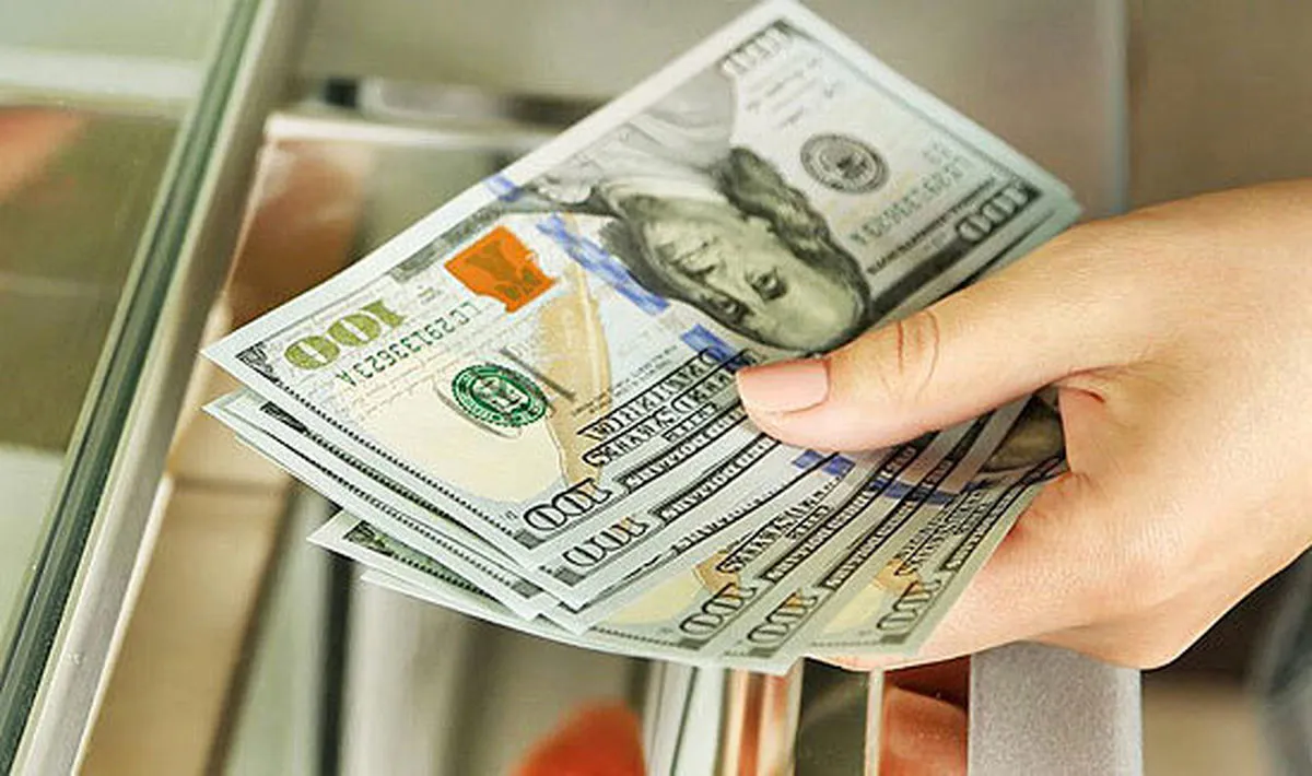 چرا قیمت دلار کاهش نمی‌یابد؟