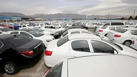سقوط معاملات در بازار خودرو؛ خریدار و فروشنده نیست