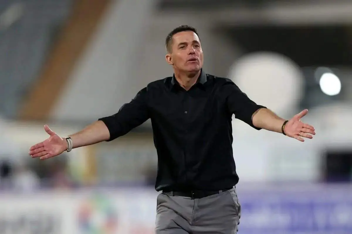 سرمربی تیم پرسپولیس سرمربی تیم پرسپولیس