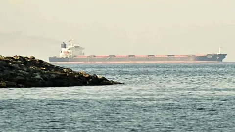 در تنگه هرمز چه خبر است؟