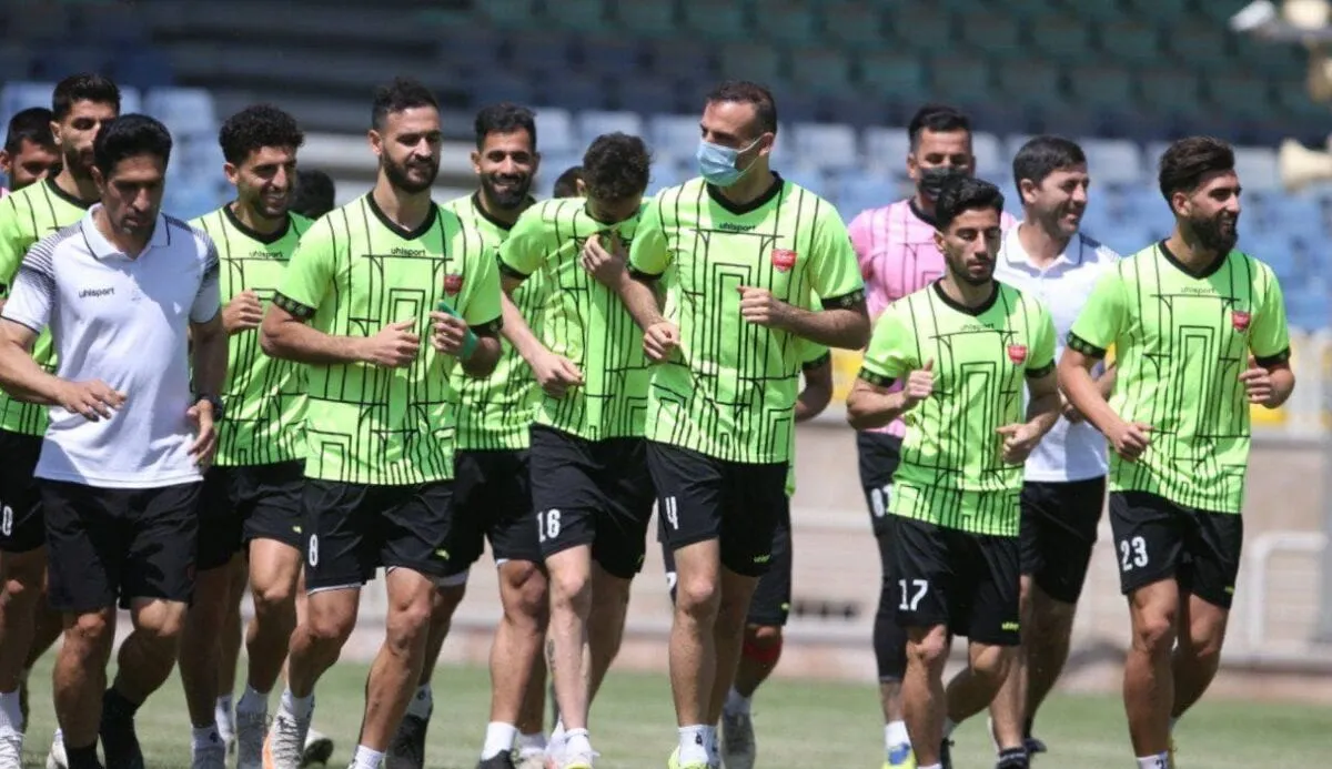 خطر محرومیت بیخ گوش سه پرسپولیسی