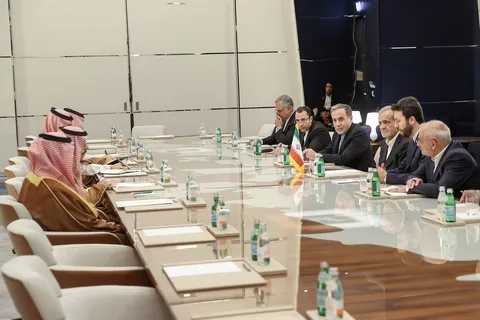دیدار وزیر خارجه عربستان با مسعود پزشکیان