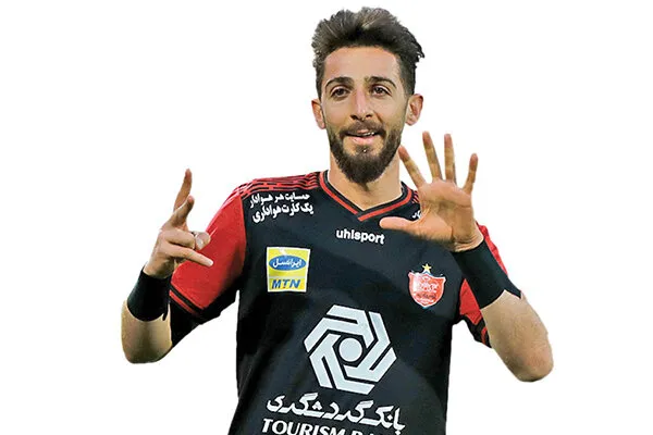 رونمایی مهدی عبدی از رقص ویژه عروسی در اتوبوس پرسپولیس پس از قهرمانی + فیلم