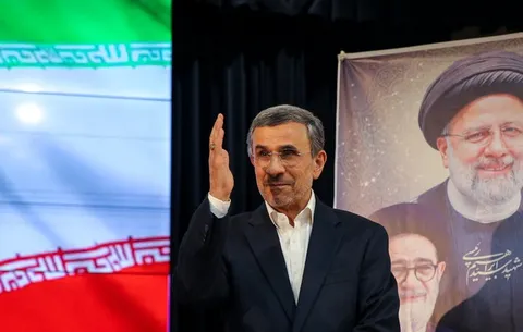 پرترافیک‌ترین روز ثبت نام کاندیدا‌های چهاردهمین دوره انتخابات ریاست جمهوری