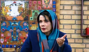 فیلم/ گریه‌های تلخ عاطفه رضوی در سوگ برادرش
