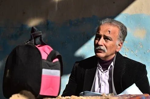 عکس/تیپ جوان‌پسند خلیل سریال «نون خ» در سن ۵۲ سالگی