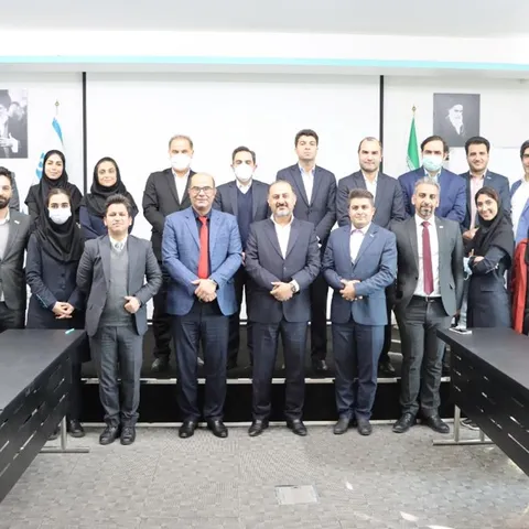 دریافت گواهی استاندارد ISO ۱۰۰۰۴ مدیریت رضایت مشتری توسط شرکت بیمه دی