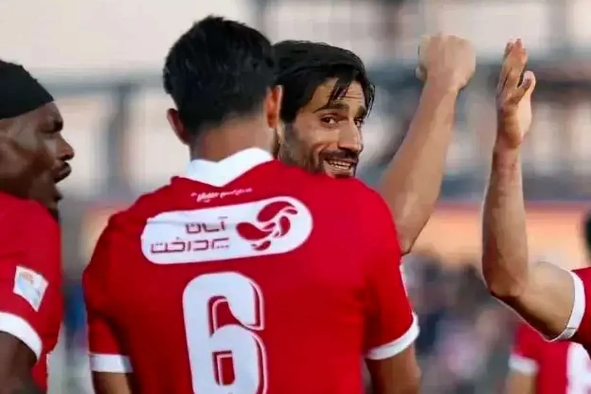 مذاکره سپاهان برای تور انداختن ستاره پرسپولیس