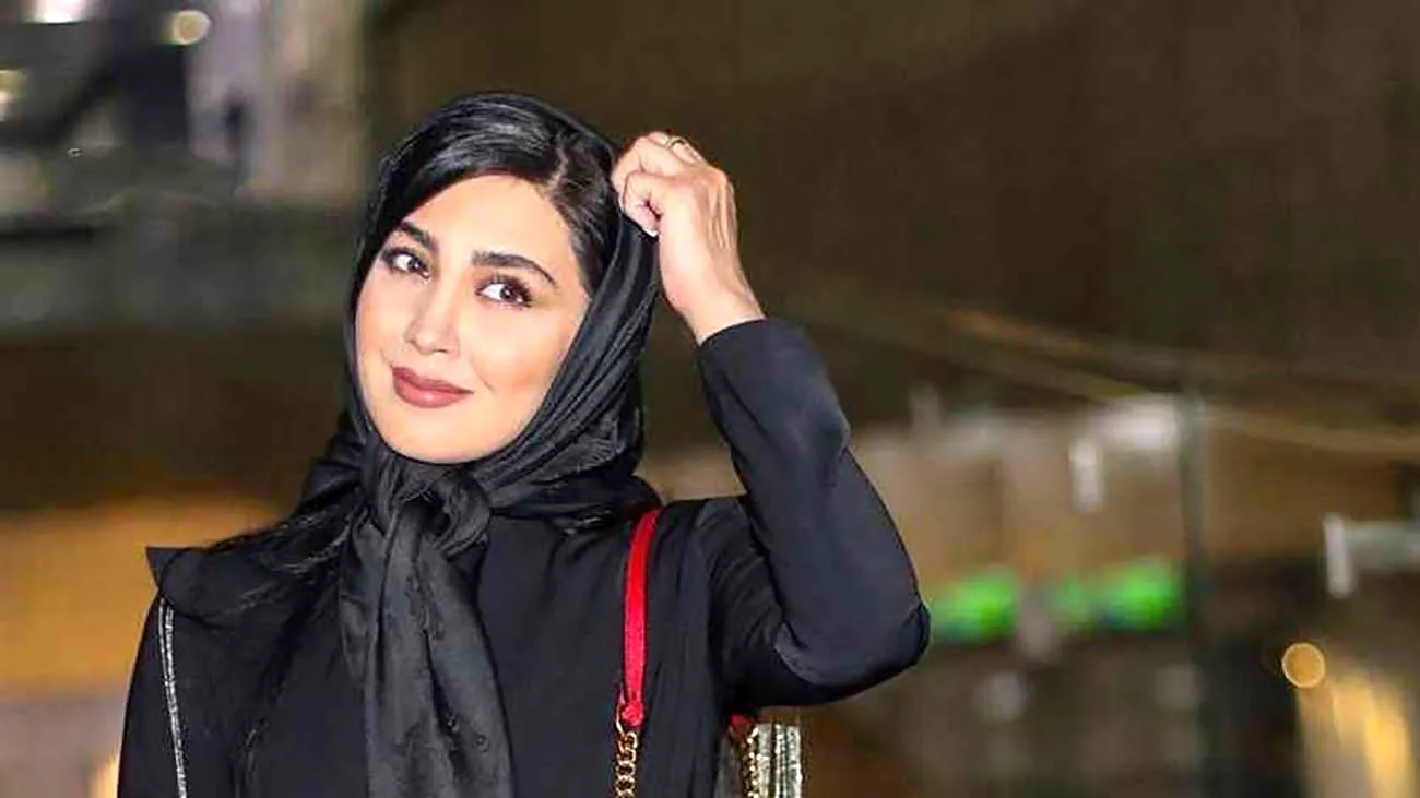 عکس/تیپ تابستانی و شیک خانم بازیگر سریال فاصله‌ها