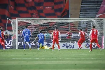 فرصت ۲۴ روزه استقلال و پرسپولیس برای مجوز حرفه‌ای
