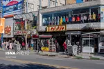 اواخر اسفند ۱۳۹۹ وضعیت شهر ارومیه نارنجی گزارش شده بود که این عامل باعث ممنوعیت سفر به این شهر در دوران سفر های نوروزی سال ۱۴۰۰ شد اما با این حال روند رو به رشد مبتلایان به کووید ۱۹ در این شهر موجب شده تا این شهر در هفته دوم فروردین در لیست شهر های قرمز کرونایی قرار بگیرد.