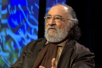 فیلم/تذکر داریوش ارجمند به خبرنگار صداوسیما درباره رهبر شهید