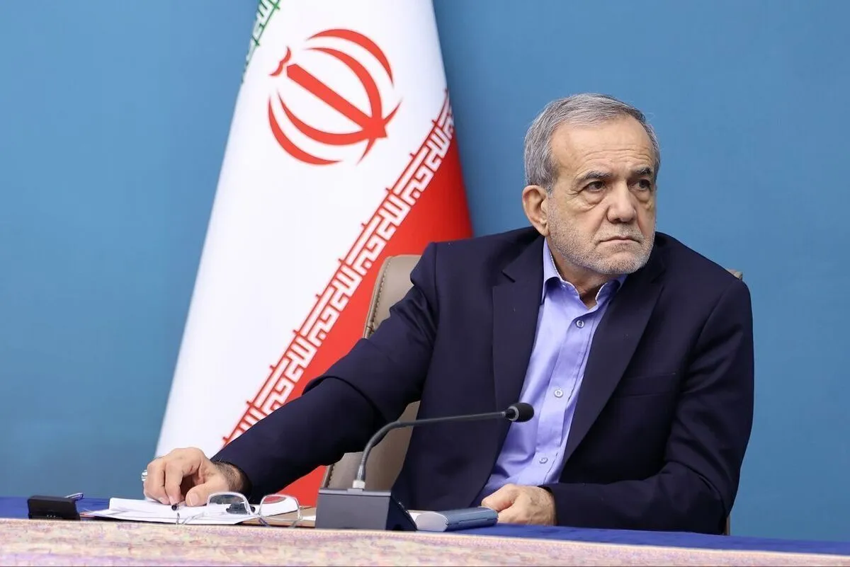 پزشکیان: نباید برای افراد پرونده سازی و آن‌ها را از کشتی انقلاب پیاده کرد