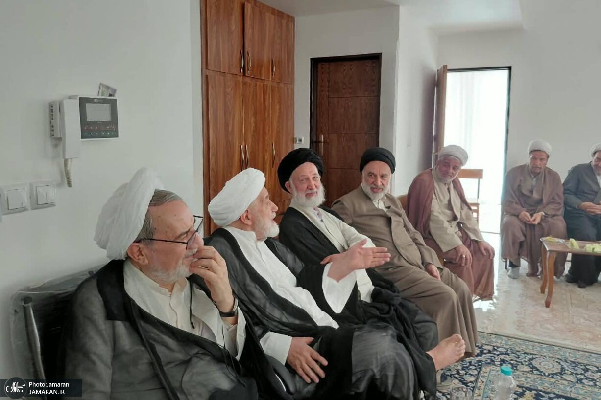 دیدار مهدی کروبی با اعضای مجمع مدرسین حوزه علمیه قم