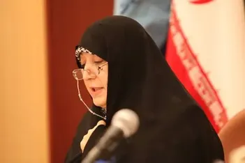 ویدئوی پربازدید از روضه‌خوانی فرزند آیت‌الله مجتبی خامنه‌ای برای مادرش