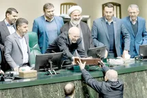 اگر توافق امضا شود، دخل دولت چقدر تغییر می‌کند؟ بررسی سناریوی درآمدی بودجه ۱۴۰۵