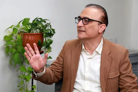 بدهی ۳۰۰ هزار دلاری آمریکا به ایران/ روایتی از پشت‌پرده انتشارات علمی و فرهنگی
