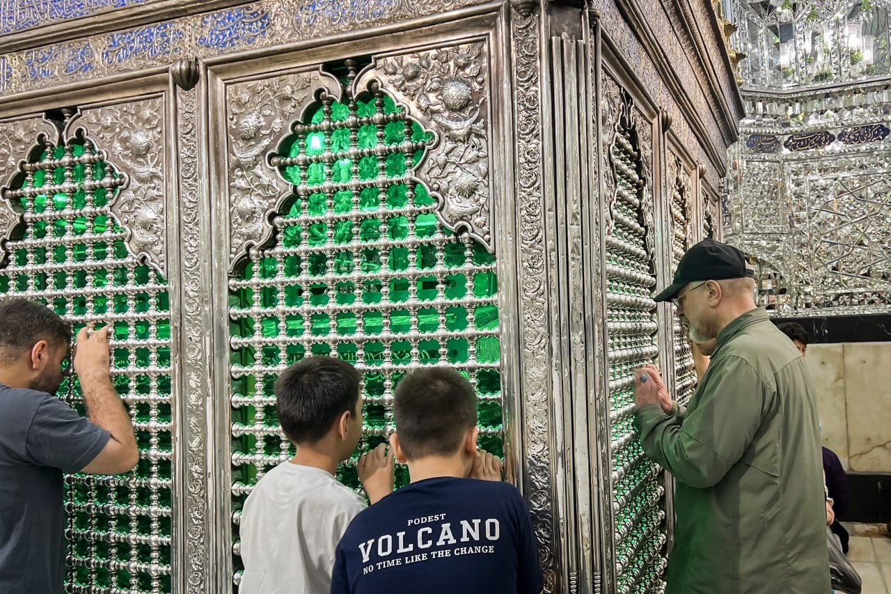 قالیباف در حرم عبدالعظیم حسنی(ع)