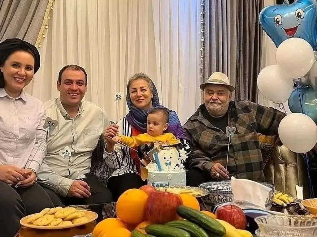 خانواده اکبر عبدی