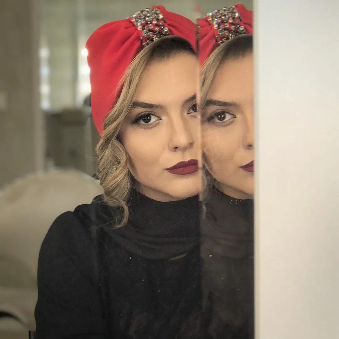 آرایش غلیظ دنیا مدنی! + عکس