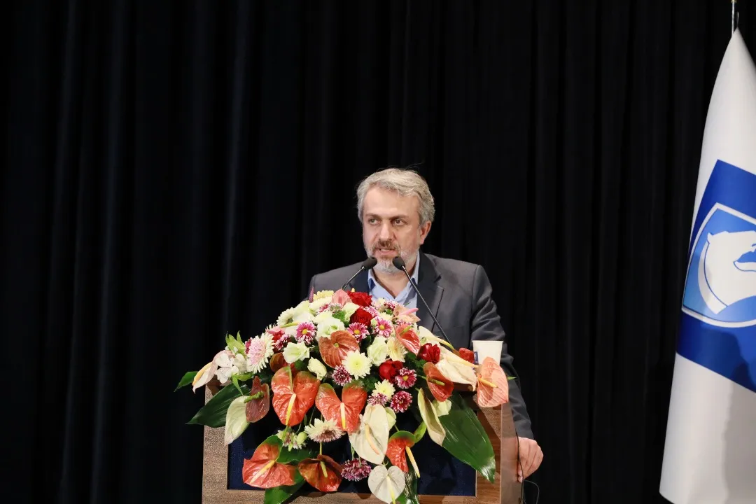 خودروسازی ظرف ۲ سال باید به افتخار ملی تبدیل شود/ ایران خودرو نشان داد تحقیق و توسعه فراموش نشده است/ از سال ۱۴۰۲ نباید خودرو زیر ۳ ستاره داشته باشیم
