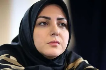 اشک و بغض المیرا شریفی‌مقدم در اول مهر برای دانش‌آموزان میناب