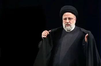 لوکیشن‌های اشتباه و موبایل‌های آنتن‌دار؛ روایت تازه از شب سقوط بالگرد رئیسی + ویدئو