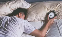 برای بی‌خوابی چه دمنوشی بخوریم؟ /  از بابونه تا سنبل‌الطیب