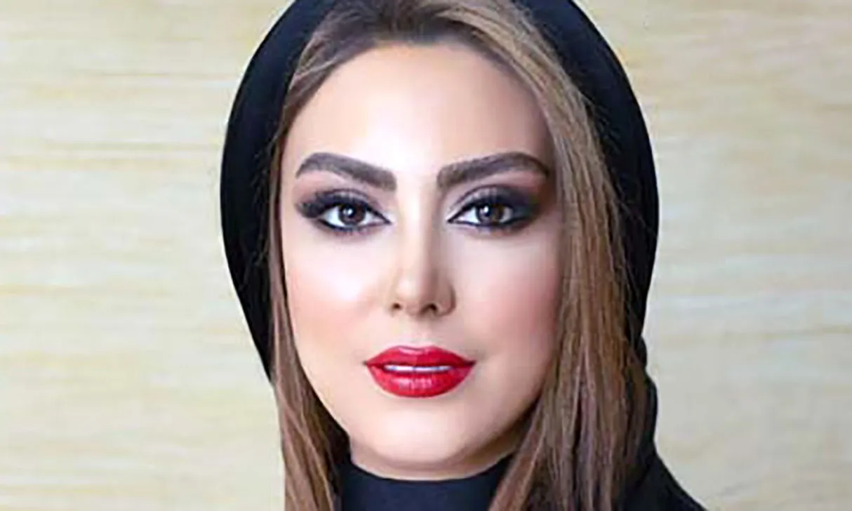 عکس خانم بازیگر چادری تلویزیون با غلیظ‌ترین آرایش!