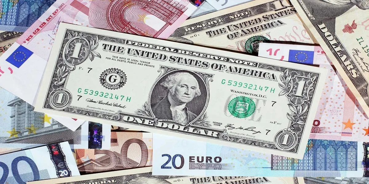 قیمت دلار و قیمت یورو امروز چهارشنبه ۲۲ بهمن ۱۴۰۴ + جدول