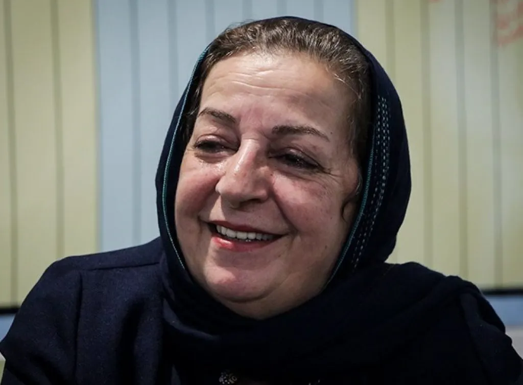 از آرایشگاه زیبا تقلید نکنید