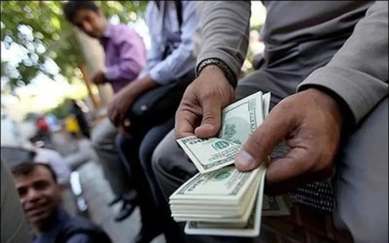 مردم منتظر گرانی دلار بودند