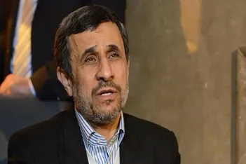 عکس/ وقتی محمود احمدی‌نژاد دوچرخه‌سواری می‌کرد