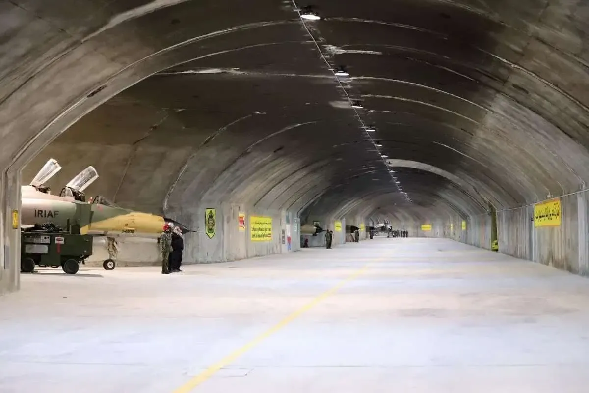 عقاب ۴۴