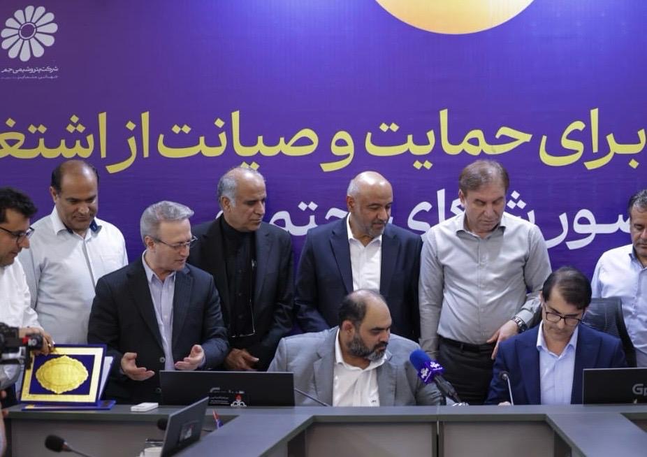 امضای چهار تفاهم‌نامه همکاری در سفر وزیر تعاون؛ گامی برای توسعه اشتغال و تقویت ظرفیت‌های بومی استان بوشهر